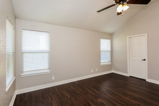 Building Photo - 8705 Elbe Trail