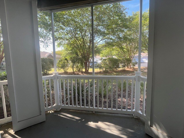 Building Photo - 1300 Park W Blvd