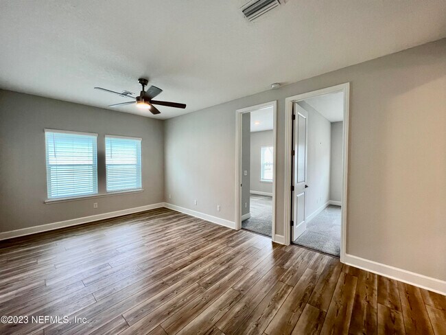 Building Photo - 7324 Beach Haven Pl