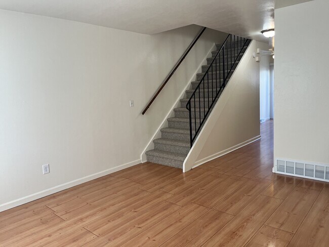 Building Photo - 15761 E 13th Pl