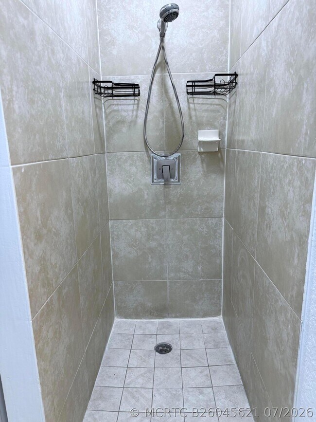 Building Photo - 9640 Oakburst Ln