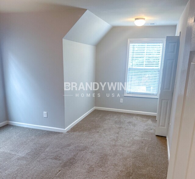 Building Photo - 2585 Kolb Manor Cir SW