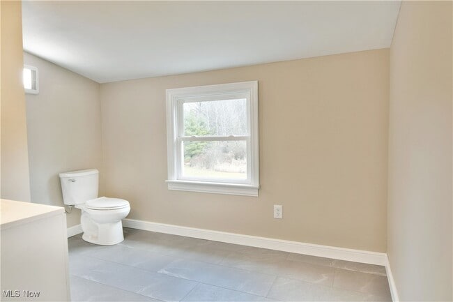 Building Photo - 9190 Warren Painsville