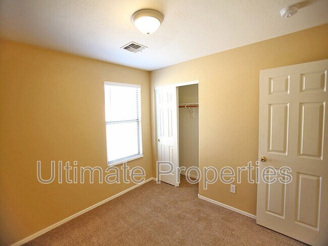 Building Photo - 24934 W Dove Trail