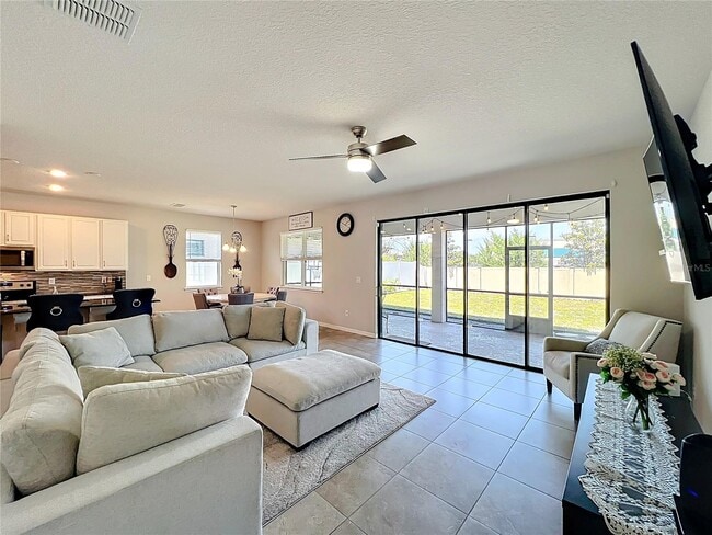 Building Photo - 2381 Rapollo Dr