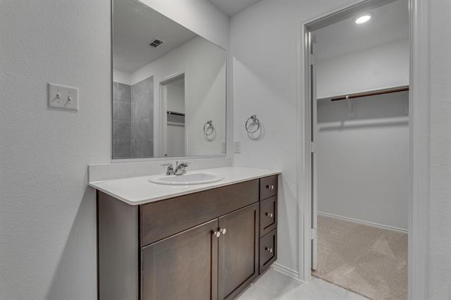 Building Photo - 7625 Bluebell Ln