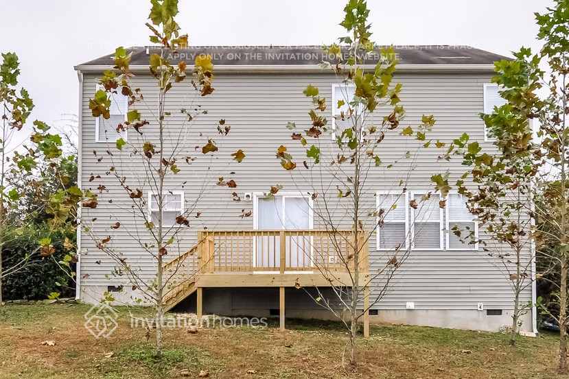 Building Photo - 12 Woodcreek Ln