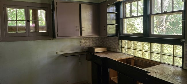 Building Photo - 541 N 27th St