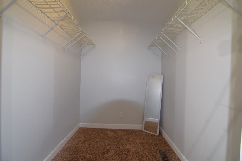 Building Photo - 2105 S 150 W