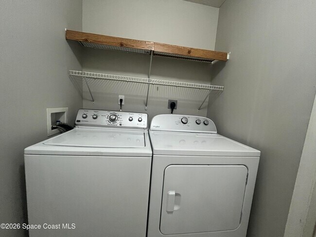 Building Photo - 2205 Myla Ln