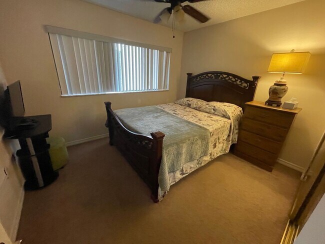 Building Photo - FULLY FURNISHED 3 Bed/2.5 Bath Condo at Carmel by the Lake AVAILABLE APRIL 1st!