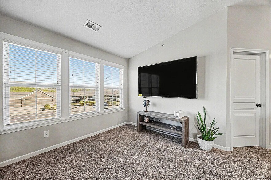 Building Photo - 2060 Tanners Cove Rd