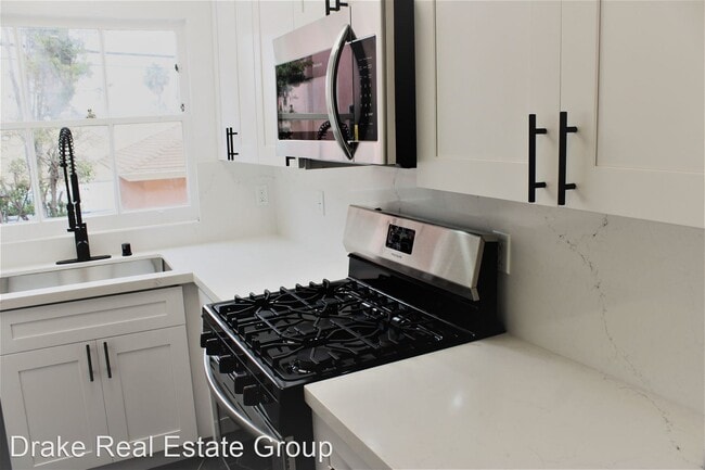 Building Photo - 1132-1142 Princeton St