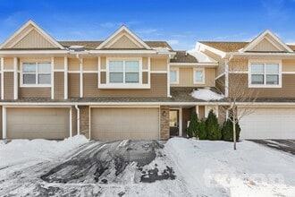 Building Photo - 13827 102nd Pl N