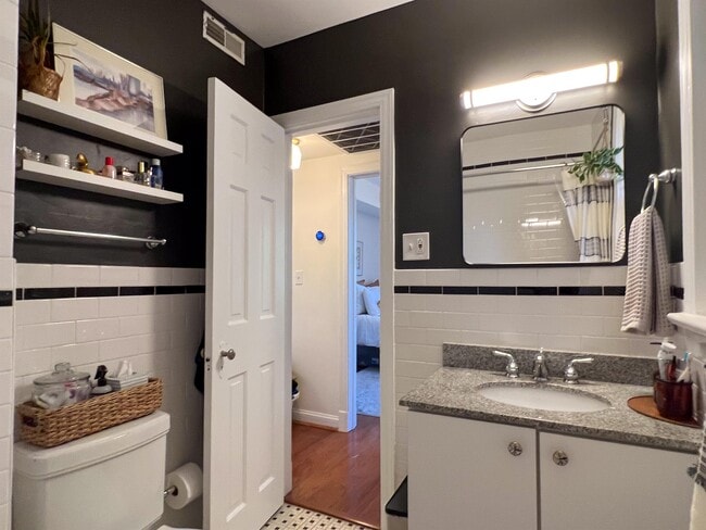 Building Photo - 6718 3rd St NW