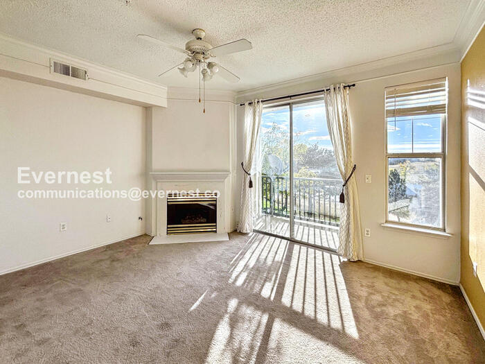 Building Photo - 2016 Oxford Ln