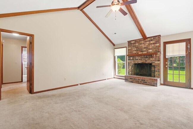 Building Photo - 617 Longleaf Rd