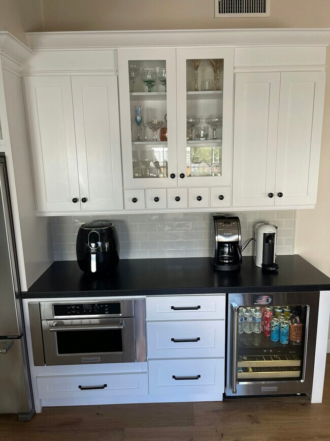 Building Photo - 48 Red Rock