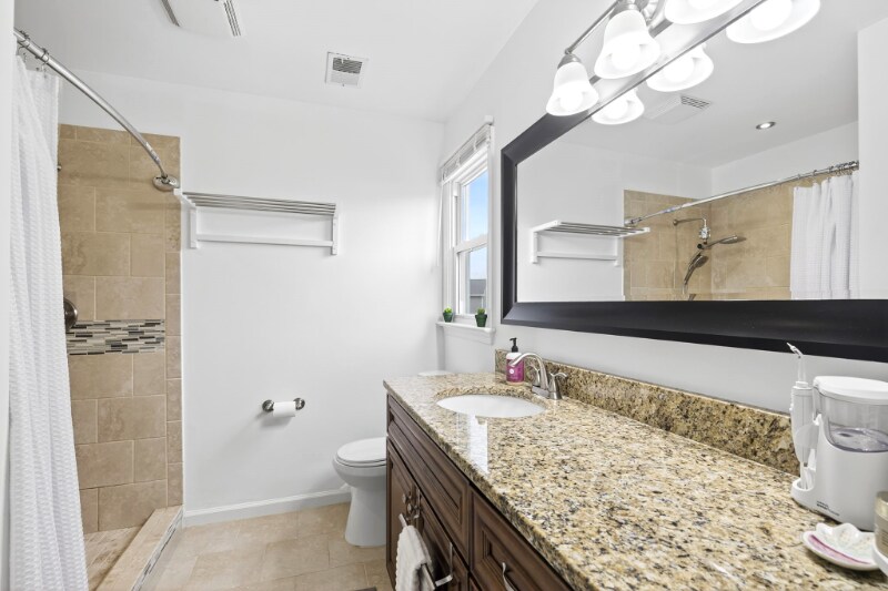 Building Photo - 1912 Bunnell Ct