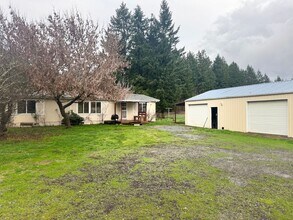 Building Photo - 4.65 Acre Farm/Horse Property for Rent!