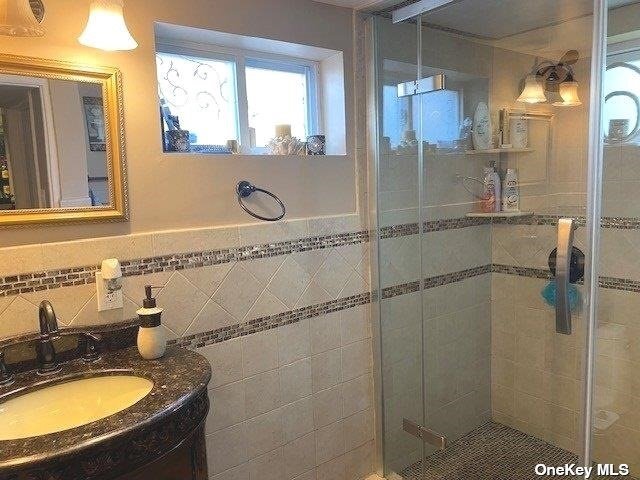 Building Photo - 6 Roberta Ln