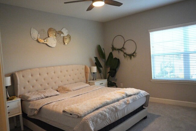 Building Photo - 8716 Terracina Lake Dr