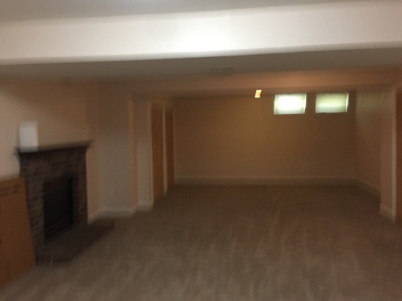 Building Photo - 8701 Rochelle Dr