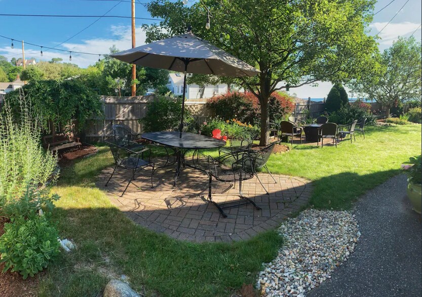 Yard and Patio (shared) - 1 White Way