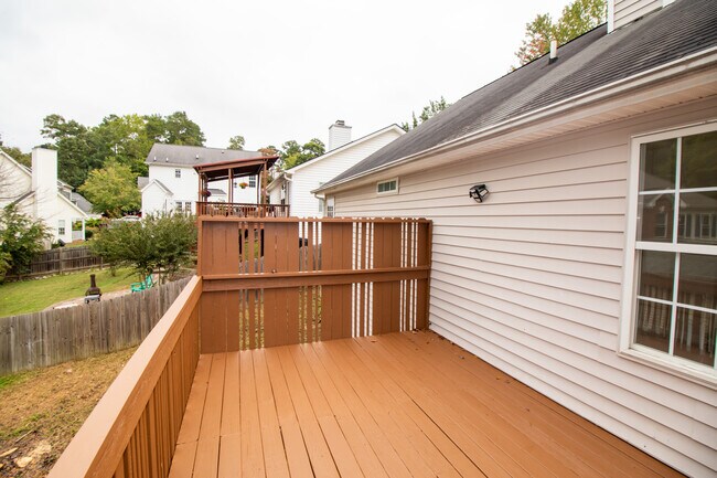 Building Photo - 223 Gregory Dr
