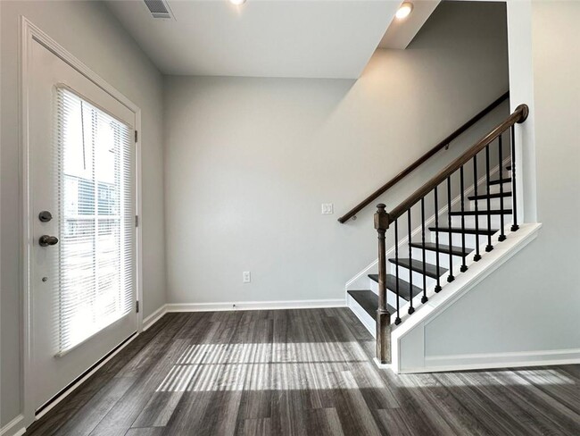 Building Photo - 2698 Whistler Wy NE