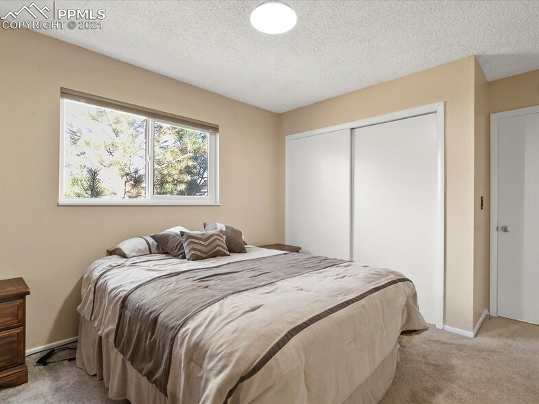 Building Photo - 4780 S Splendid Cir