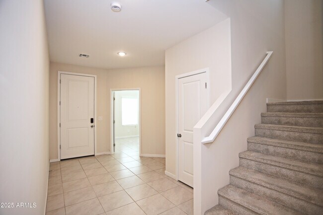 Building Photo - 7865 N 79th Ave