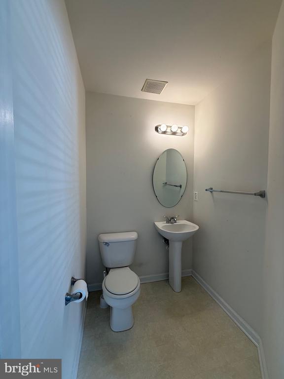 Building Photo - 4003 Fountain Bridge Ct