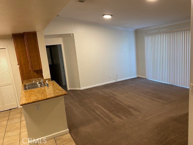 Building Photo - 1027 Vista Del Cerro Dr