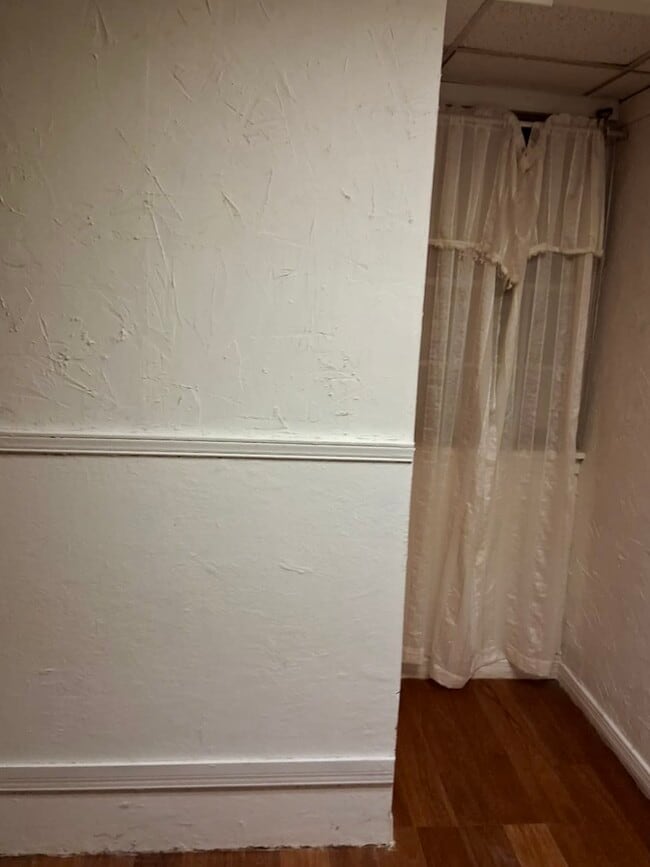 Building Photo - 544 Paseo Real Dr