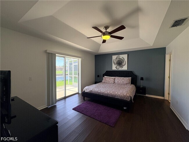 Building Photo - 2823 SW 39th Terrace