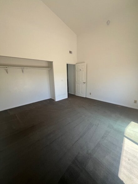 Building Photo - 6555 Segovia Rd