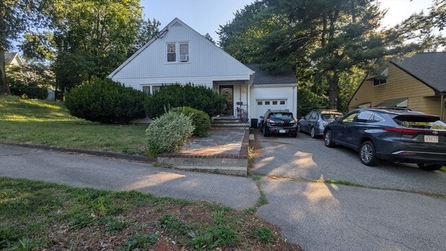 Primary Photo - 133 Park Ave