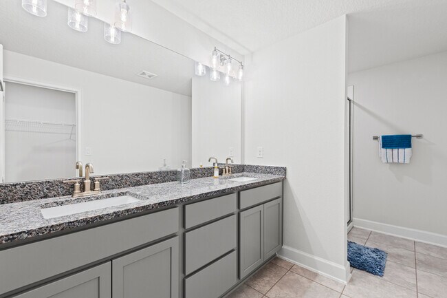 Building Photo - 4370 Sagefield Dr