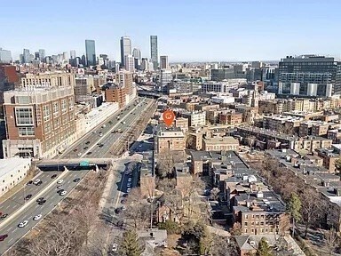 Building Photo - 120 Mountfort St
