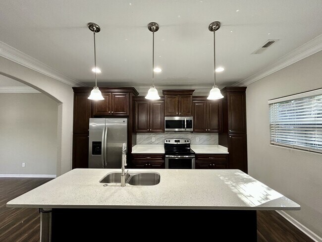Building Photo - 5025 Krick St