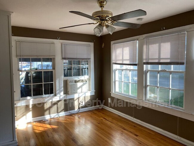 Building Photo - 3132 Greene Ave