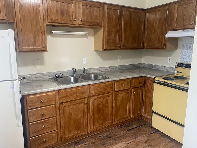 Building Photo - 310 Vinton Ave