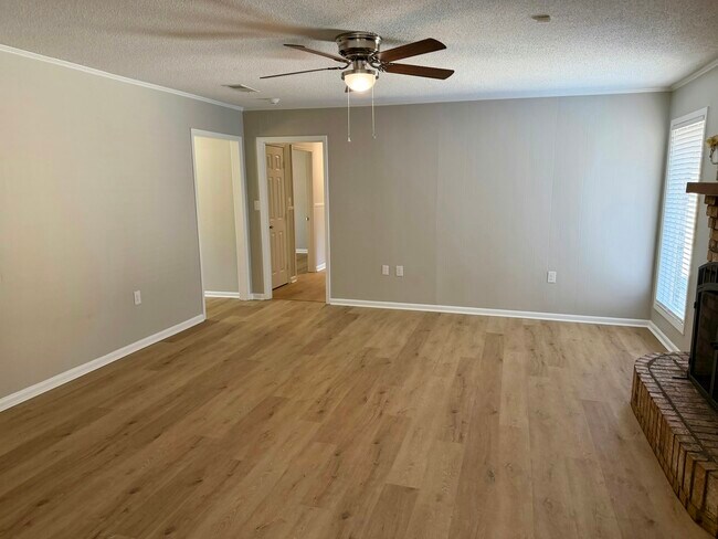 Building Photo - 3019 Magnolia Pl