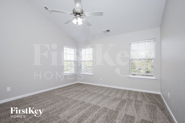 Building Photo - 4242 Glenmore Creek Dr