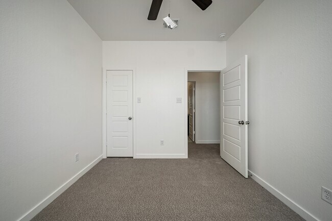 Building Photo - 8454 1st St