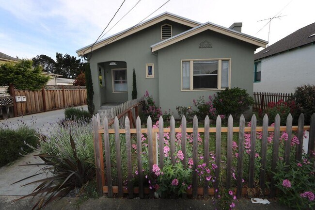 Front of property - 321 N Delaware St