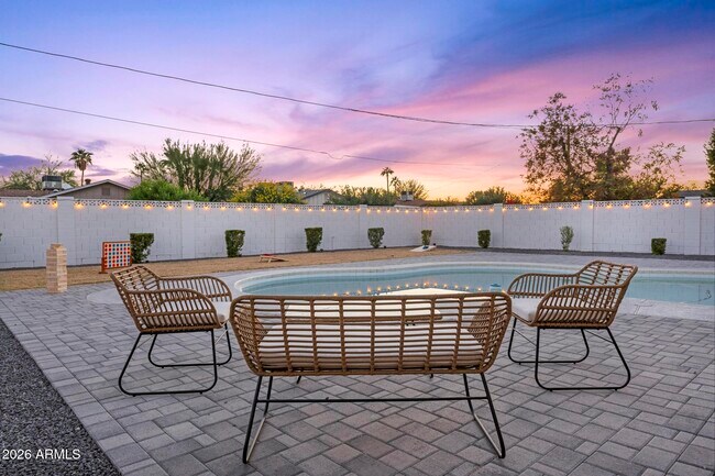 Building Photo - 8513 E Indianola Ave