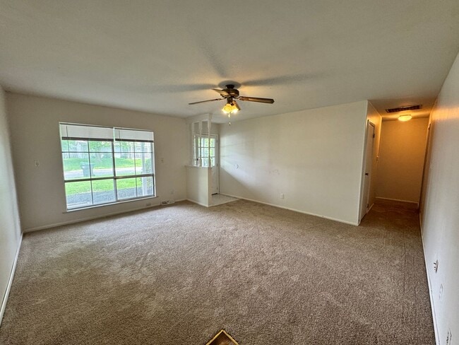 Building Photo - 119 Northlane Dr