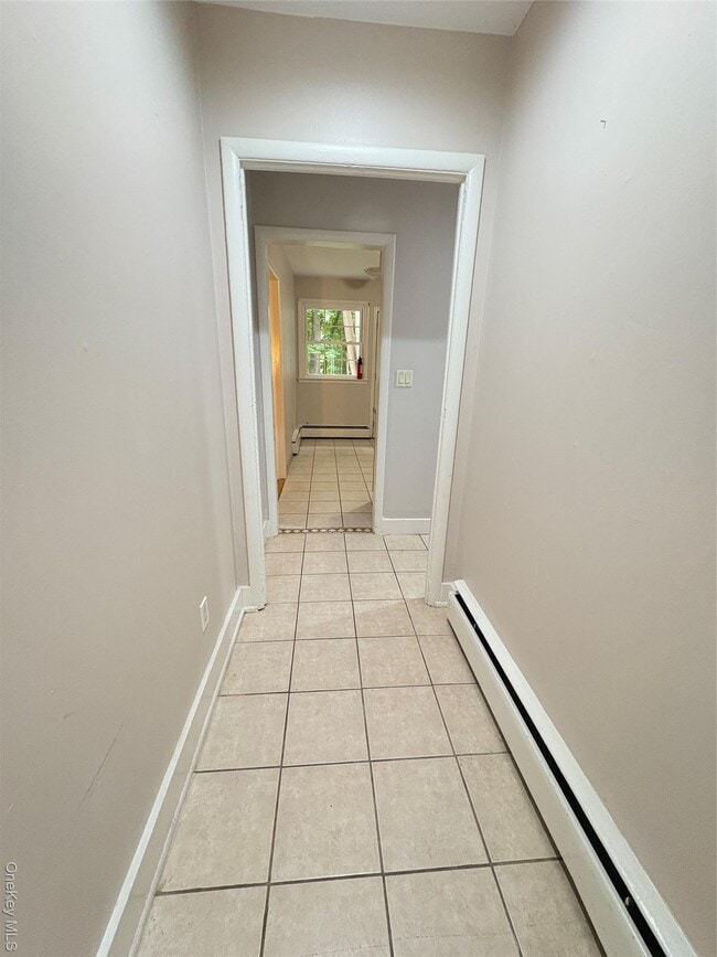 Building Photo - 42 Burlison Ave